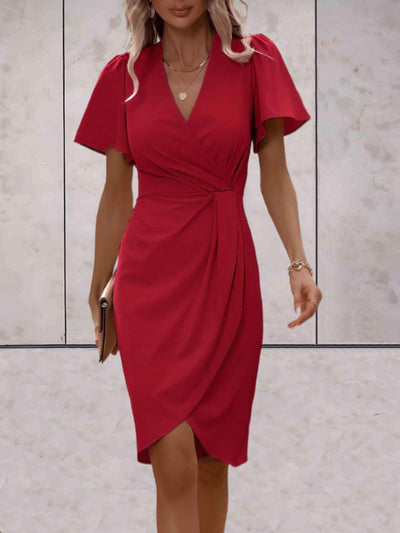 Caroline | Robe élégante à col en V