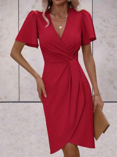 Caroline | Robe élégante à col en V