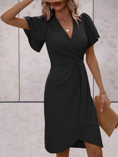Caroline | Robe élégante à col en V